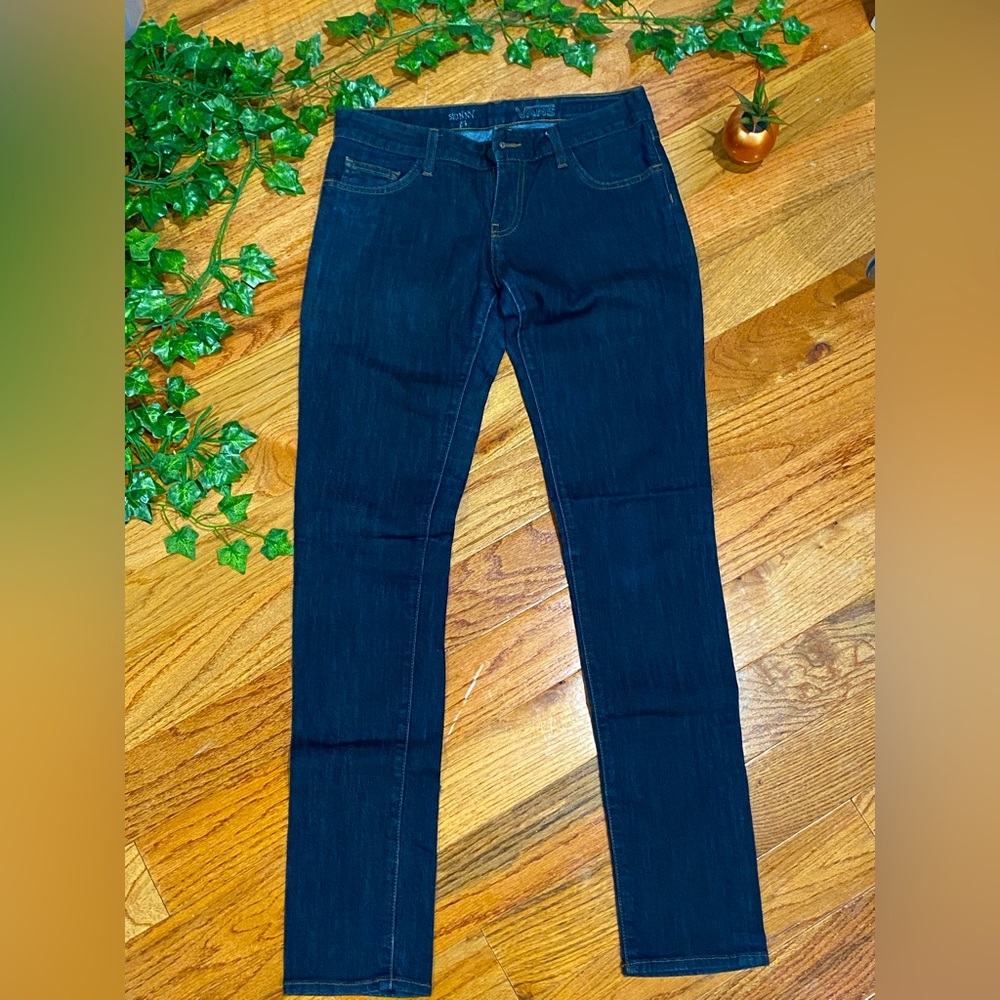 Vans Skinny Jeans size 5reg mid rise